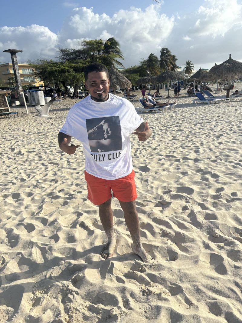 The tee travels